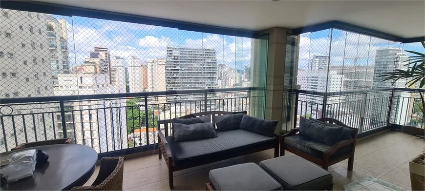 Foto 1 de Apartamento com 3 Quartos à venda, 350m² em Jardim Paulista, São Paulo