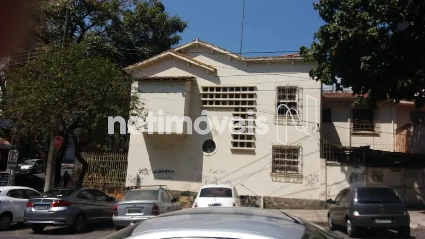 Foto 1 de Casa com 4 Quartos para venda ou aluguel, 212m² em Santa Efigênia, Belo Horizonte