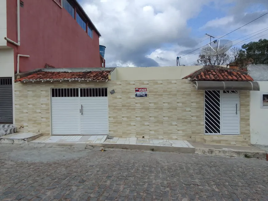 Foto 1 de Casa com 3 Quartos à venda, 190m² em RENDEIRAS, Caruaru