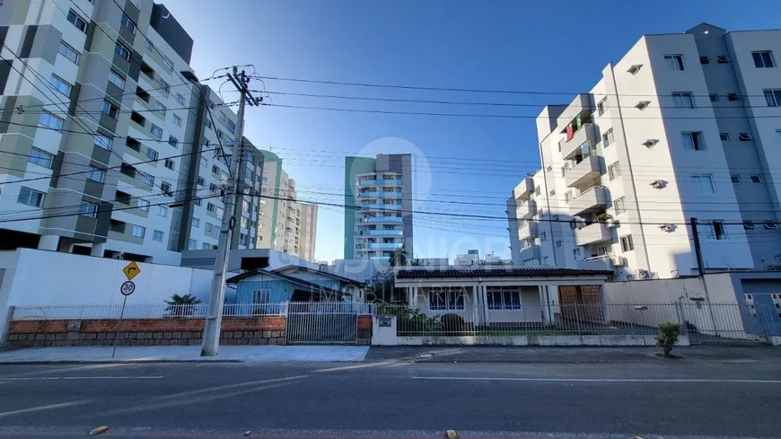 Foto 1 de Lote/Terreno à venda, 1500m² em Bom Retiro, Joinville