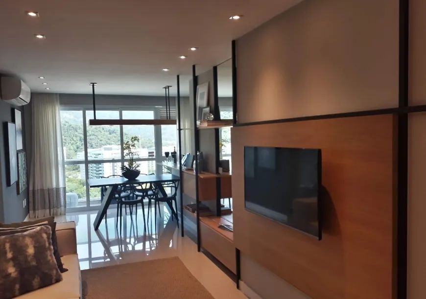 Foto 1 de Apartamento com 2 Quartos à venda, 79m² em Barra da Tijuca, Rio de Janeiro