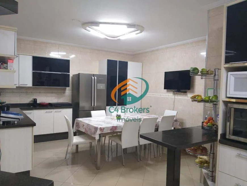 Foto 1 de Casa de Condomínio com 5 Quartos à venda, 450m² em Vila Rosalia, Guarulhos