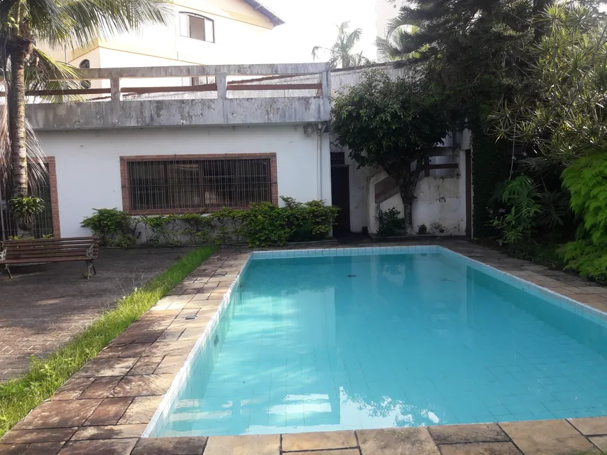 Foto 1 de Casa com 5 Quartos à venda, 450m² em Vila Caicara, Praia Grande
