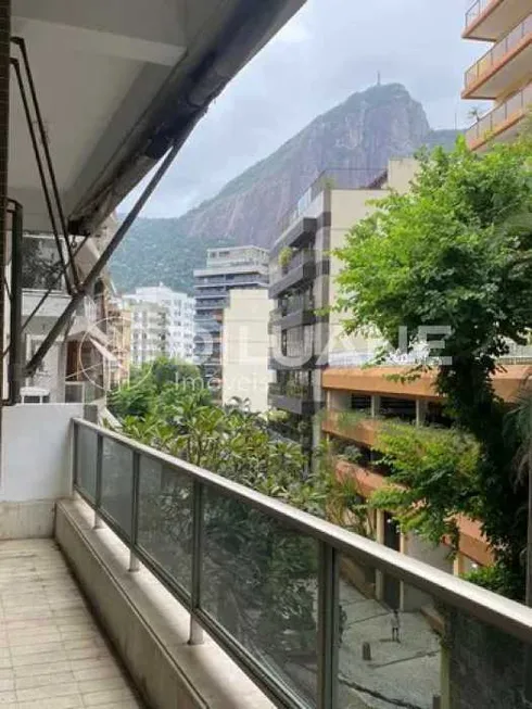 Foto 1 de Apartamento com 3 Quartos à venda, 113m² em Lagoa, Rio de Janeiro