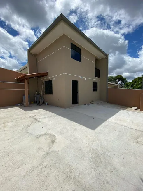 Foto 1 de Casa com 2 Quartos para alugar, 70m² em Loteamento Yara     , Campo Largo