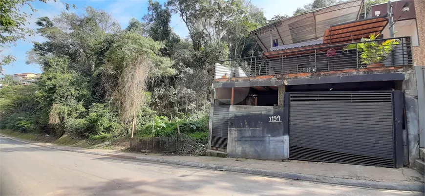Foto 1 de Sobrado com 3 Quartos à venda, 321m² em Serra da Cantareira, Mairiporã