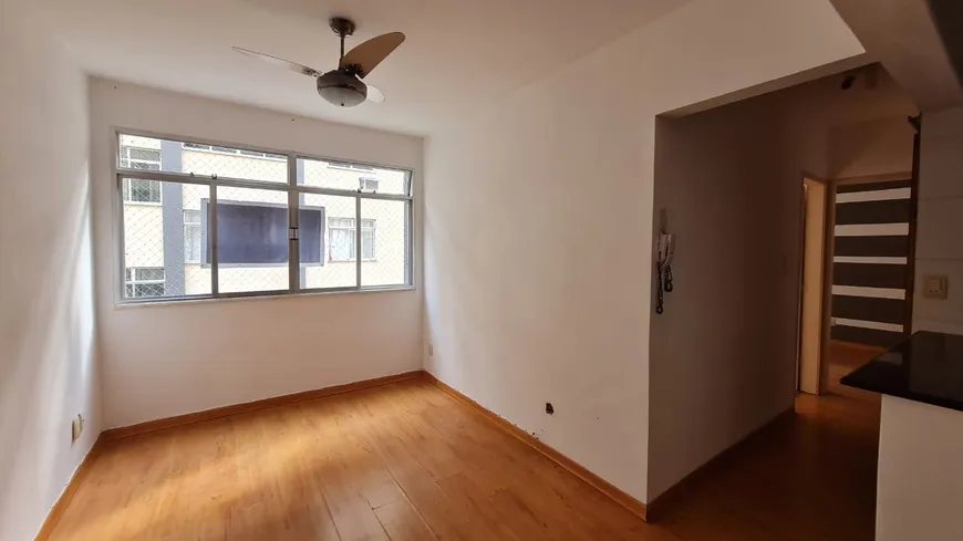 Foto 1 de Apartamento com 2 Quartos à venda, 55m² em Laranjeiras, Rio de Janeiro
