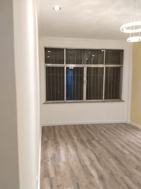 Foto 1 de Apartamento com 2 Quartos à venda, 60m² em Centro, Niterói