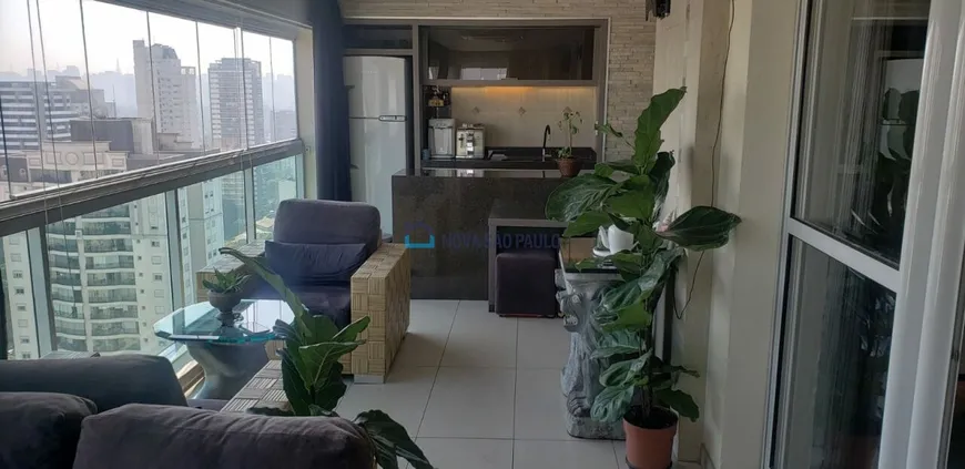 Foto 1 de Apartamento com 4 Quartos à venda, 204m² em Indianópolis, São Paulo