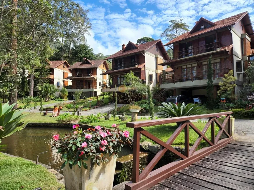 Foto 1 de Casa de Condomínio com 3 Quartos à venda, 177m² em Granja Guarani, Teresópolis