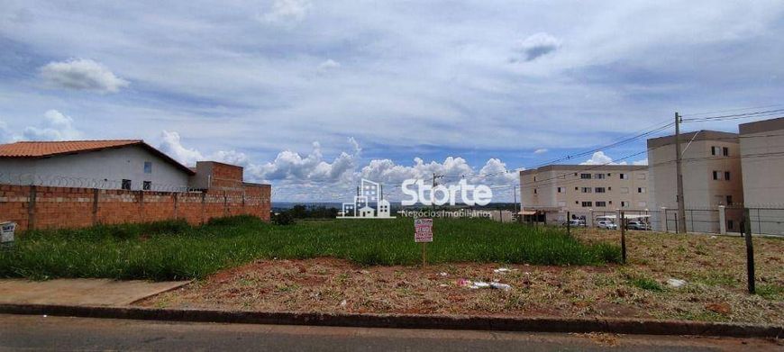 Imóveis à venda no bairro New Golden Ville em Uberlândia, MG