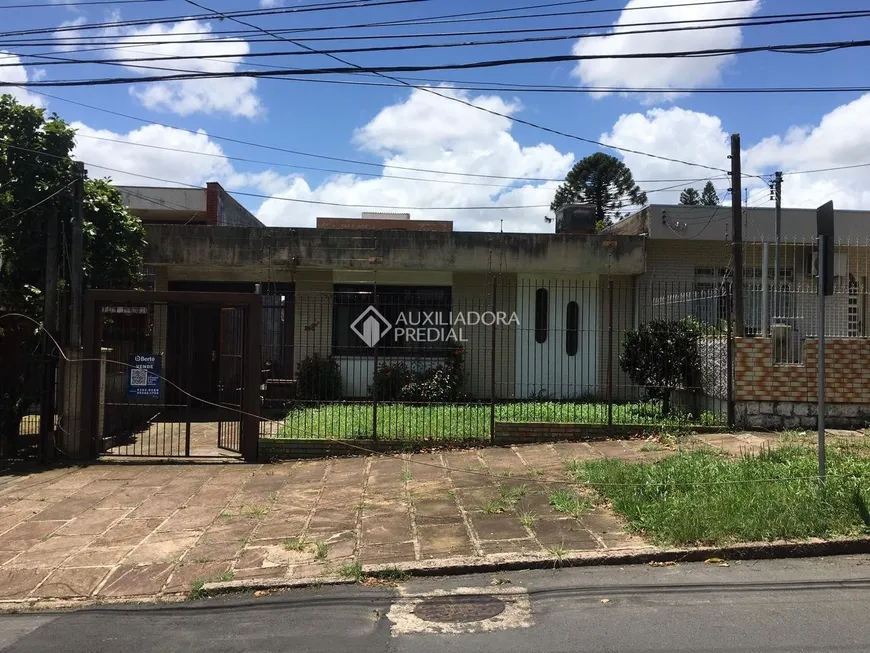 Foto 1 de Casa com 3 Quartos à venda, 205m² em Teresópolis, Porto Alegre