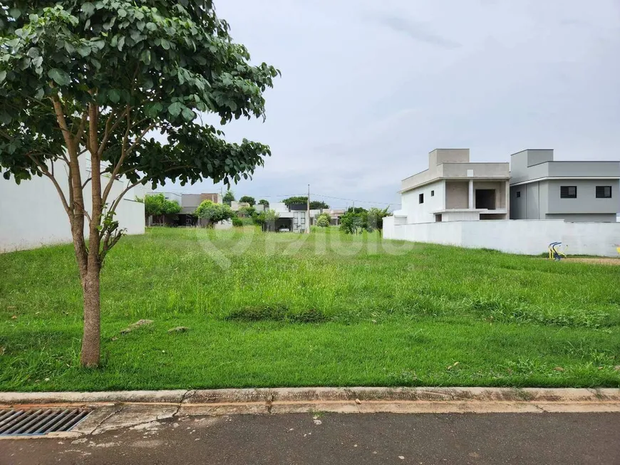 Foto 1 de Lote/Terreno à venda, 200m² em Água Branca, Piracicaba