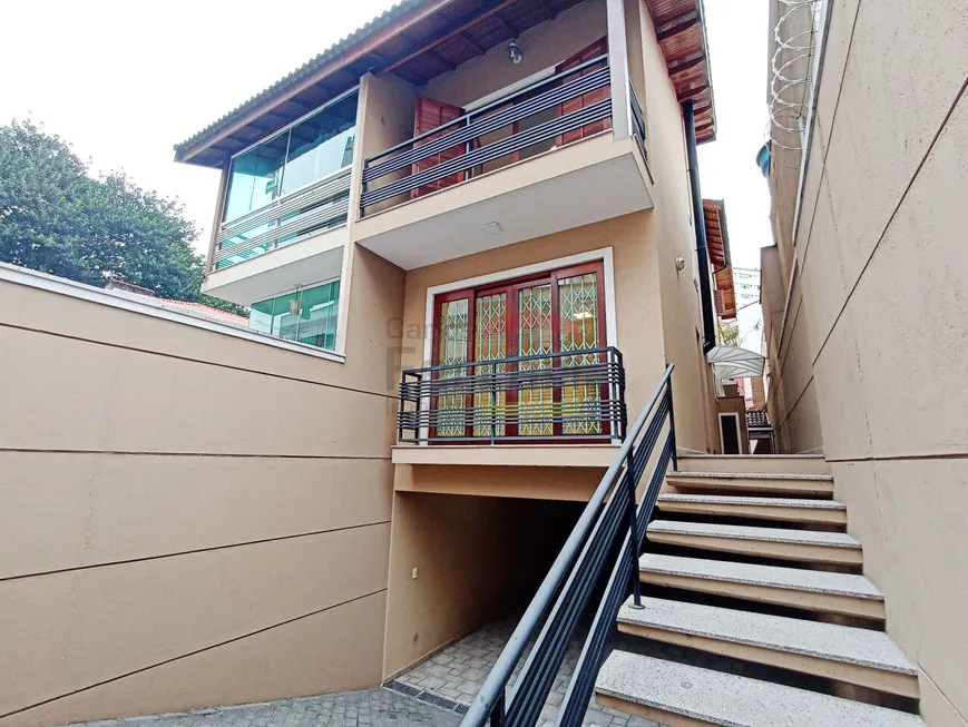 Foto 1 de Sobrado com 3 Quartos para venda ou aluguel, 189m² em Santana, São Paulo