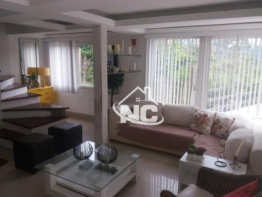 Foto 1 de Casa de Condomínio com 3 Quartos à venda, 350m² em Cantagalo, Niterói