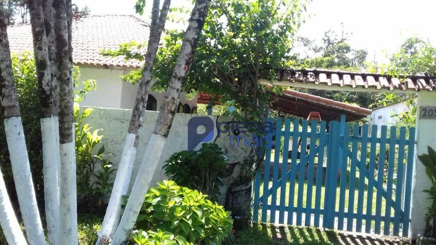Foto 1 de Fazenda/Sítio com 3 Quartos à venda, 206m² em Jardim Aguapeu, Itanhaém