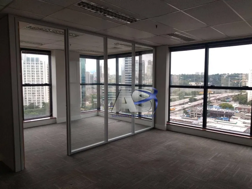 Foto 1 de Sala Comercial para alugar, 230m² em Vila Olímpia, São Paulo