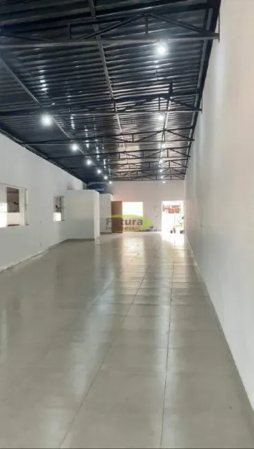 Foto 1 de Sala Comercial para alugar, 200m² em Centro, Ibirite