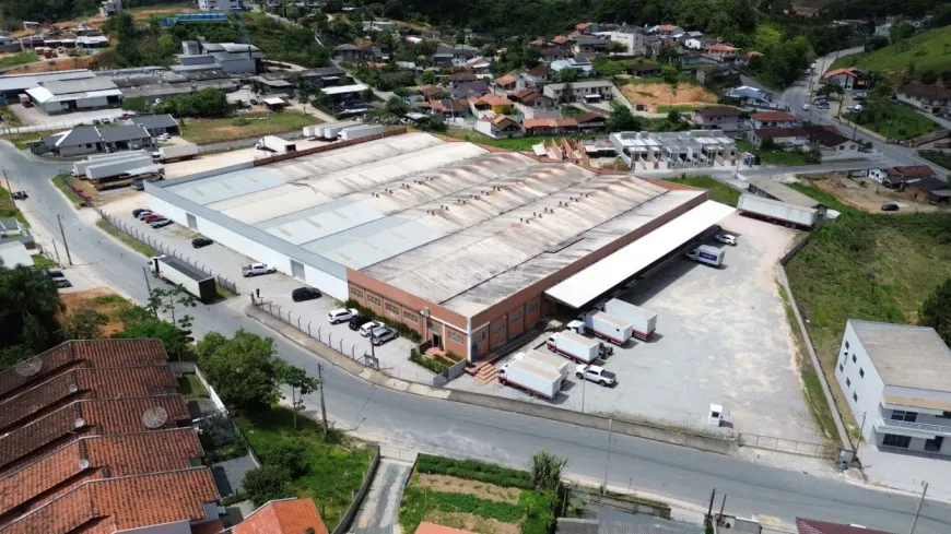 Foto 1 de Galpão/Depósito/Armazém para alugar, 5000m² em Gasparinho, Gaspar