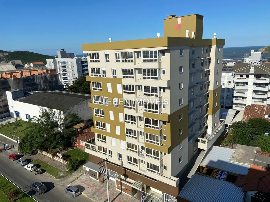 Foto 1 de Apartamento com 2 Quartos à venda, 71m² em Centro, Imbituba