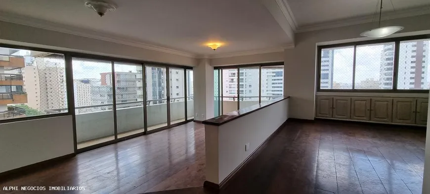 Foto 1 de Apartamento com 3 Quartos à venda, 192m² em Aclimação, São Paulo