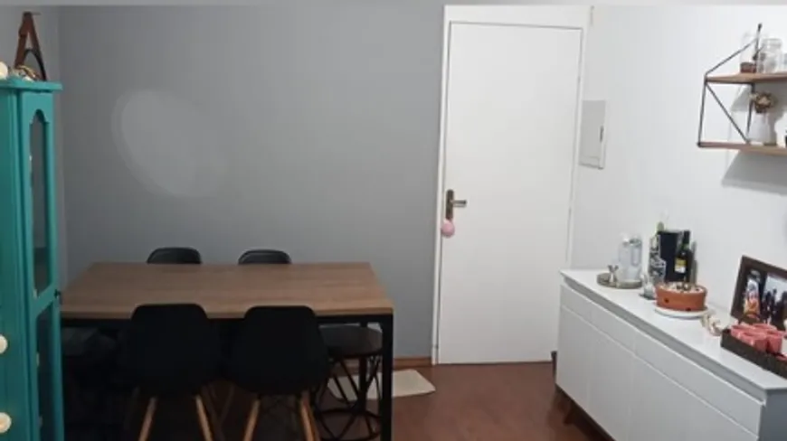 Foto 1 de Apartamento com 2 Quartos à venda, 49m² em Vila Luzita, Santo André