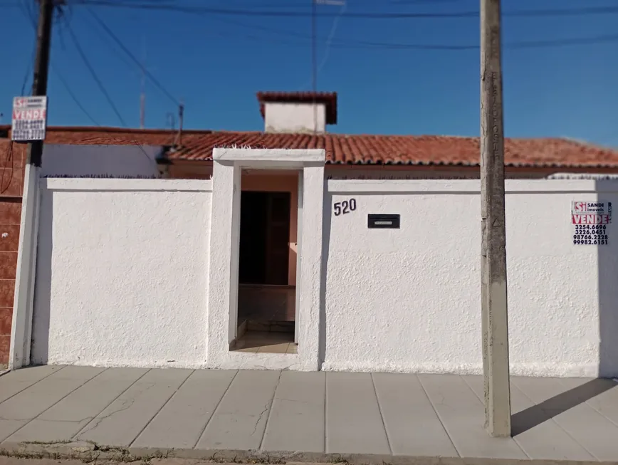 Foto 1 de Casa com 3 Quartos à venda, 200m² em Vila Velha, Fortaleza