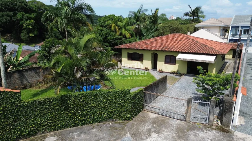 Foto 1 de Casa com 3 Quartos à venda, 172m² em Glória, Joinville