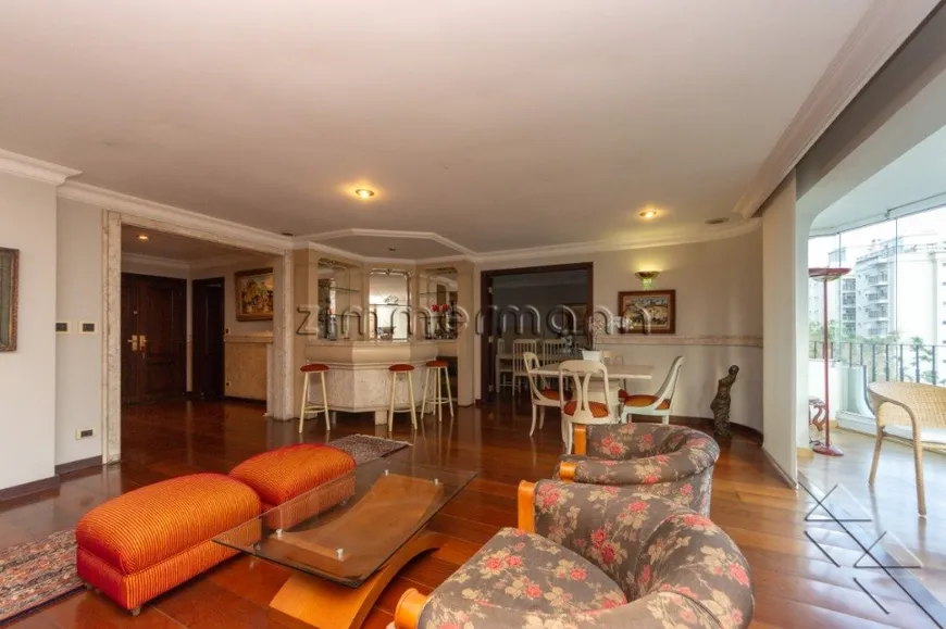 Foto 1 de Apartamento com 5 Quartos à venda, 315m² em Pacaembu, São Paulo