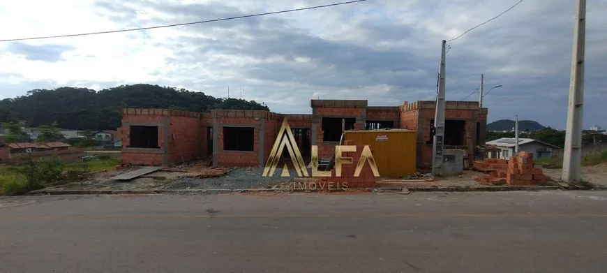 Foto 1 de Casa com 2 Quartos à venda, 48m² em Nossa Senhora de Fátima, Penha