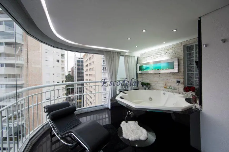 Foto 1 de Apartamento com 1 Quarto para alugar, 95m² em Cerqueira César, São Paulo