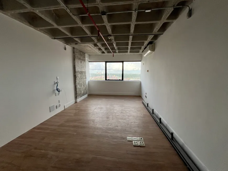 Foto 1 de Sala Comercial para alugar, 30m² em Caminho Das Árvores, Salvador