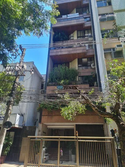 Foto 1 de Apartamento com 3 Quartos para alugar, 160m² em Icaraí, Niterói