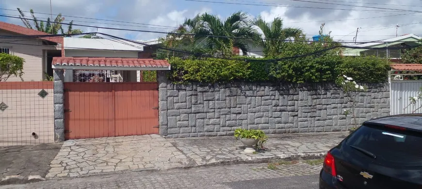 Foto 1 de Casa com 3 Quartos à venda, 200m² em Bancários, João Pessoa