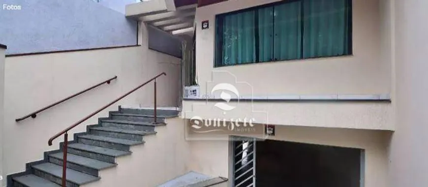 Foto 1 de Sobrado com 3 Quartos para venda ou aluguel, 220m² em Vila Alice, Santo André