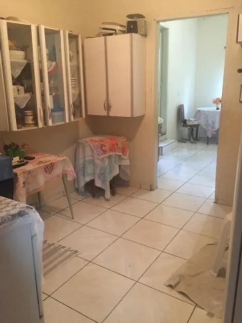 Foto 1 de Casa com 3 Quartos à venda, 230m² em Vila Caraguatá, São Paulo