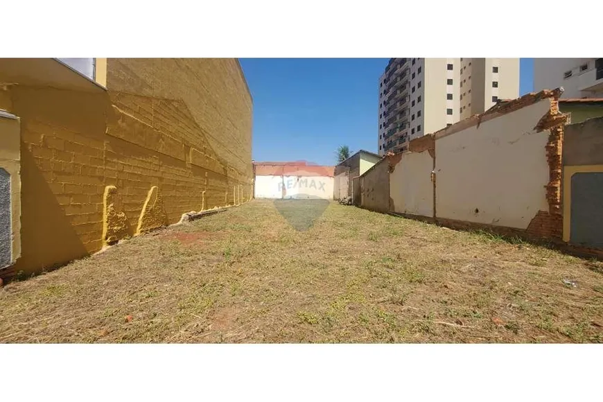 Foto 1 de Lote/Terreno à venda, 300m² em Centro, Sumaré