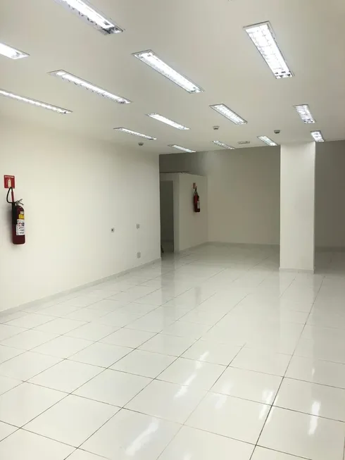 Foto 1 de Ponto Comercial para alugar, 140m² em Santo Amaro, São Paulo