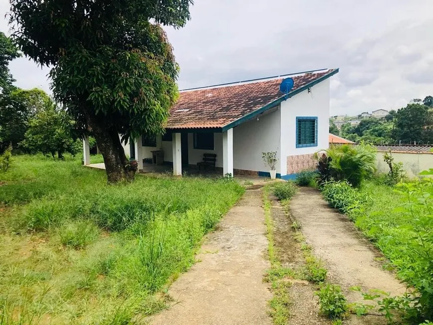 Foto 1 de Fazenda/Sítio com 1 Quarto à venda, 1000m² em Barreiro Rural, Taubaté