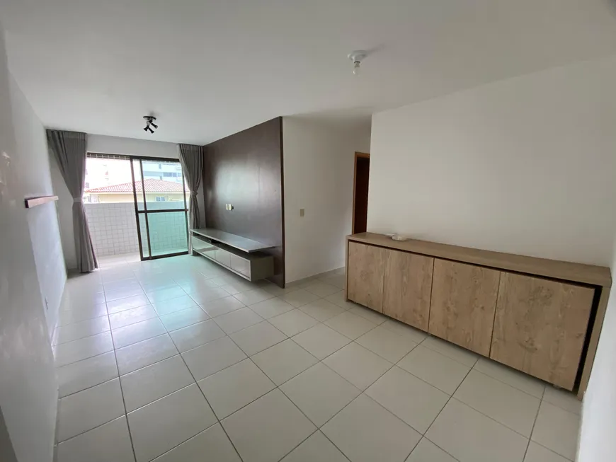 Foto 1 de Apartamento com 3 Quartos para alugar, 85m² em Jatiúca, Maceió