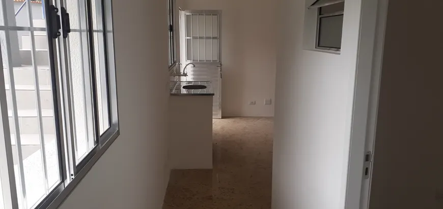 Foto 1 de Casa com 2 Quartos para alugar, 60m² em Jardim Pinheiros, São Paulo