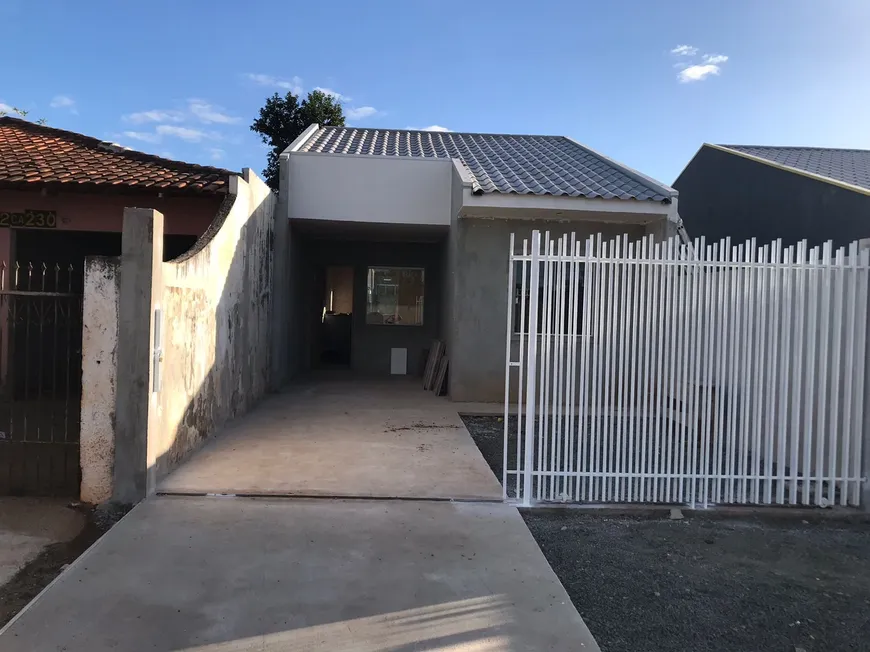 Foto 1 de Casa com 2 Quartos à venda, 50m² em Cara Cara, Ponta Grossa