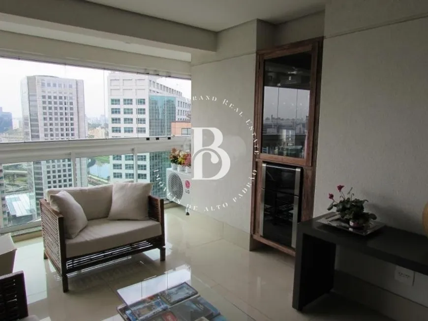 Foto 1 de Apartamento com 1 Quarto para alugar, 139m² em Cidade Monções, São Paulo