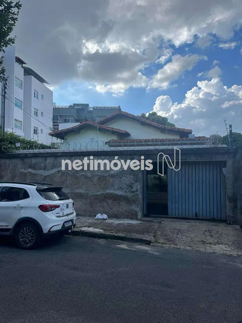 Foto 1 de Casa com 3 Quartos à venda, 370m² em Cidade Jardim Eldorado, Contagem