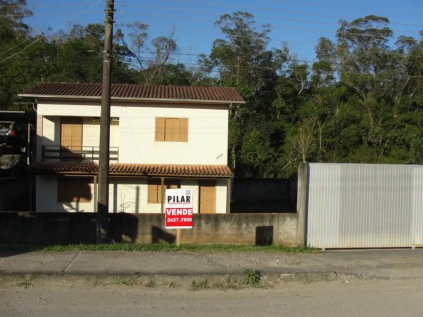 Foto 1 de Casa com 2 Quartos à venda, 306m² em Primeira Linha, Criciúma