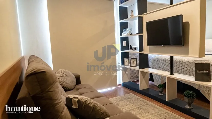 Foto 1 de Apartamento com 1 Quarto à venda, 29m² em Centro, Pelotas