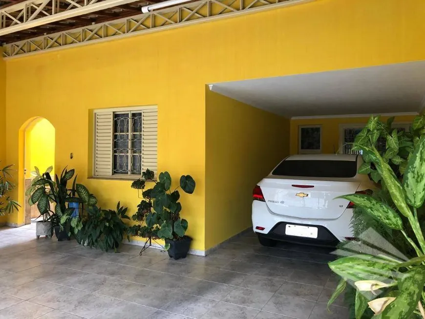 Foto 1 de Casa com 3 Quartos à venda, 200m² em Vila Nogueira, Taubaté