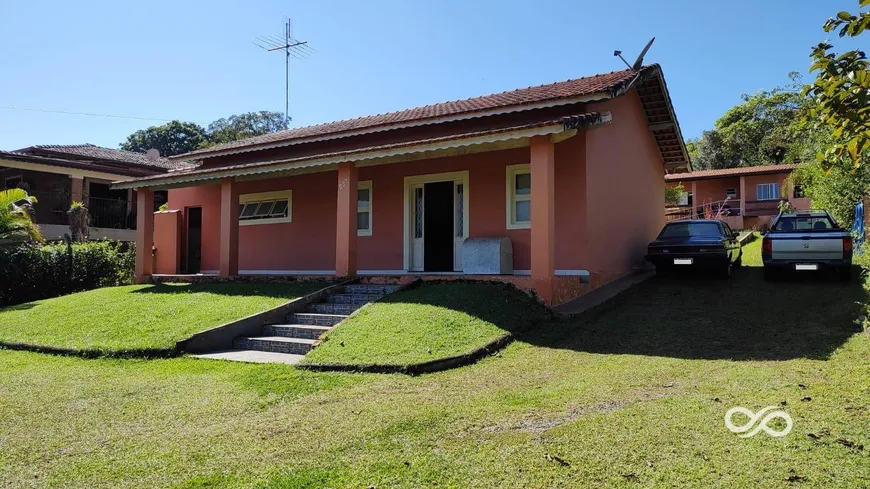 Foto 1 de Fazenda/Sítio com 4 Quartos à venda, 239m² em Jardim Roseira de Cima, Jaguariúna