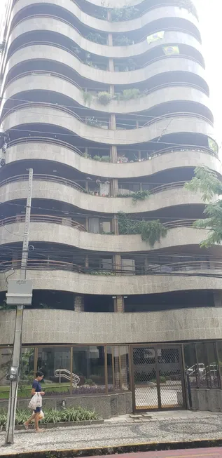 Foto 1 de Apartamento com 3 Quartos à venda, 180m² em Tamarineira, Recife