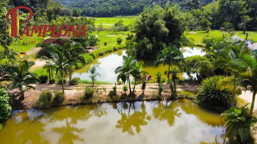 Foto 1 de Fazenda/Sítio com 5 Quartos à venda, 400m² em Gaspar Grande, Gaspar